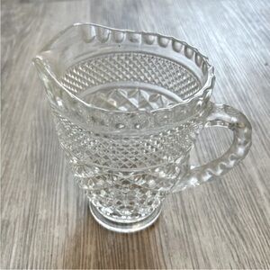 Vintage retro 1970’s WEXFORD Anchor Hocking glass creamer dish. 5” tall.